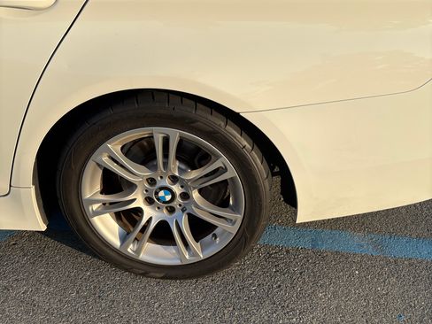 Used 2013 BMW 528i Sedan RWD image 10