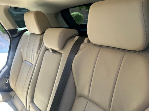 Used 2018 Land Rover Range Rover Evoque SE Premium image 13