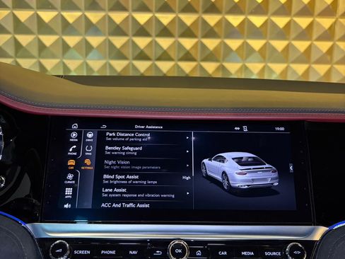 Used 2023 Bentley Continental GT Speed image 11