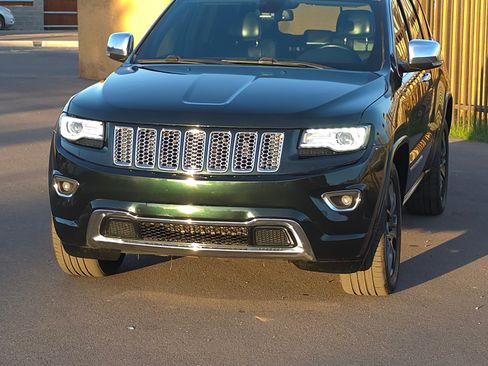 Used 2014 Jeep Grand Cherokee Limited w/ Luxury Group II image 8