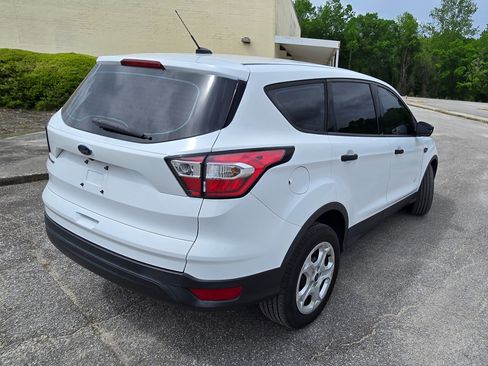 Used 2018 Ford Escape S image 9