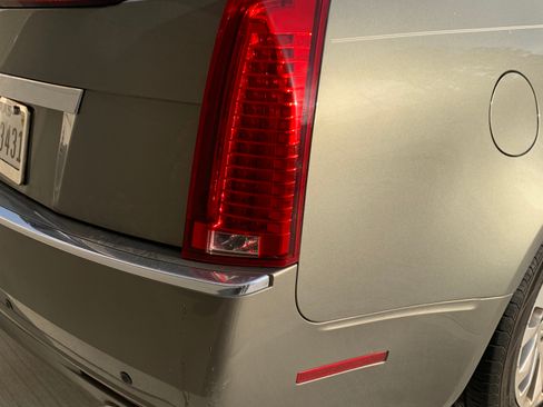 Used 2010 Cadillac CTS Performance RWD image 5