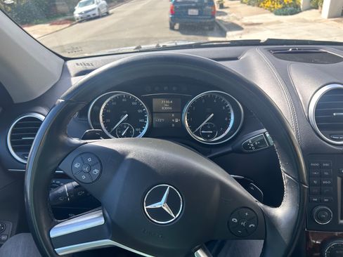 Used 2012 Mercedes-Benz GL 450 4MATIC image 19