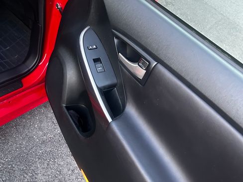 Used 2015 Toyota Prius Persona Series image 13