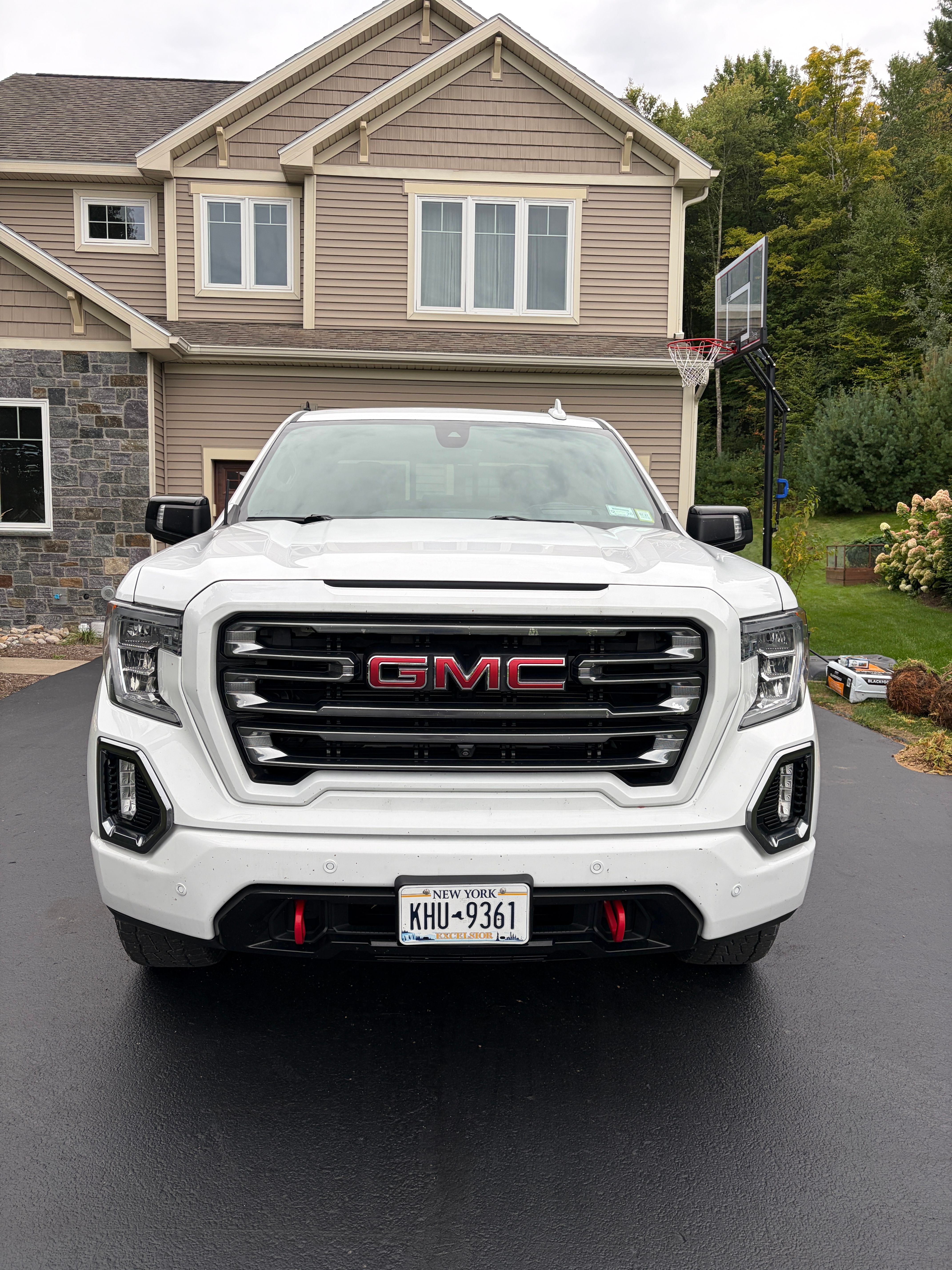 Used 2021 GMC Sierra 1500 AT4 w/ AT4 Premium Package AWD/4WD image 8