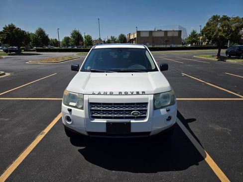 Used 2008 Land Rover LR2 SE AWD/4WD image 1