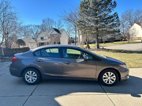 Used 2012 Honda Civic LX image 6