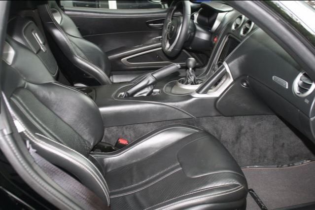 Used 2013 SRT Viper GTS w/ GTS Laguna Interior Pkg RWD image 11