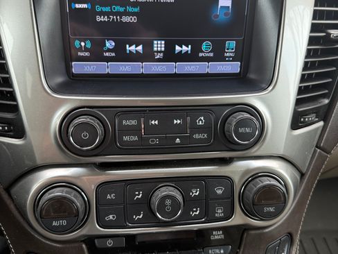 Used 2018 Chevrolet Suburban LT AWD/4WD image 9