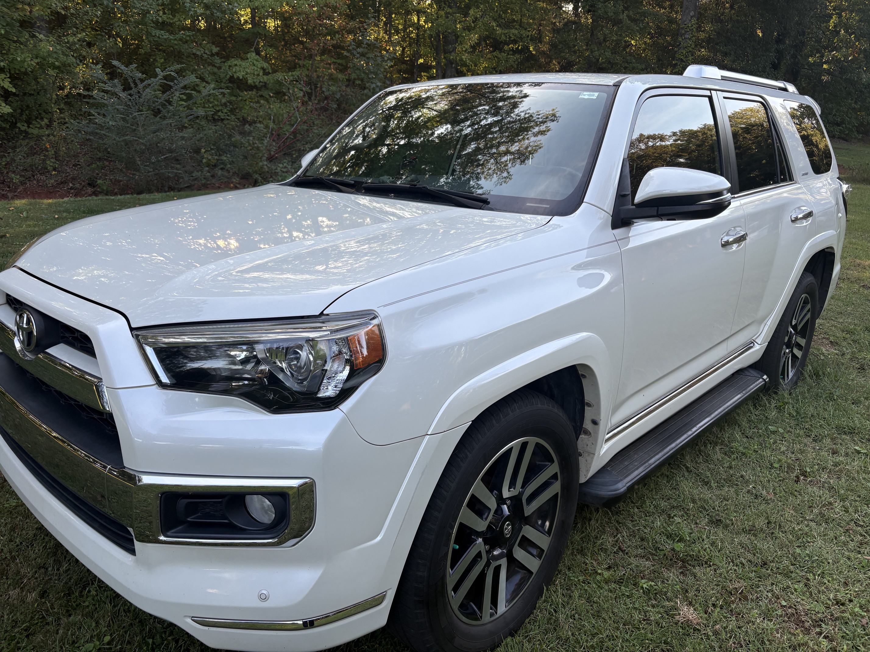 Used 2019 Toyota 4Runner Limited RWD image 4