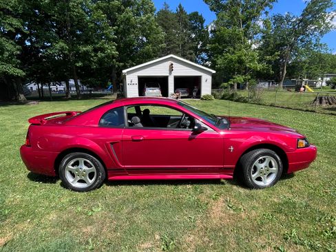 Used 2001 Ford Mustang Coupe RWD image 1