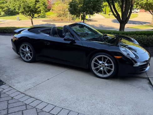 Used 2015 Porsche 911 Carrera image 1