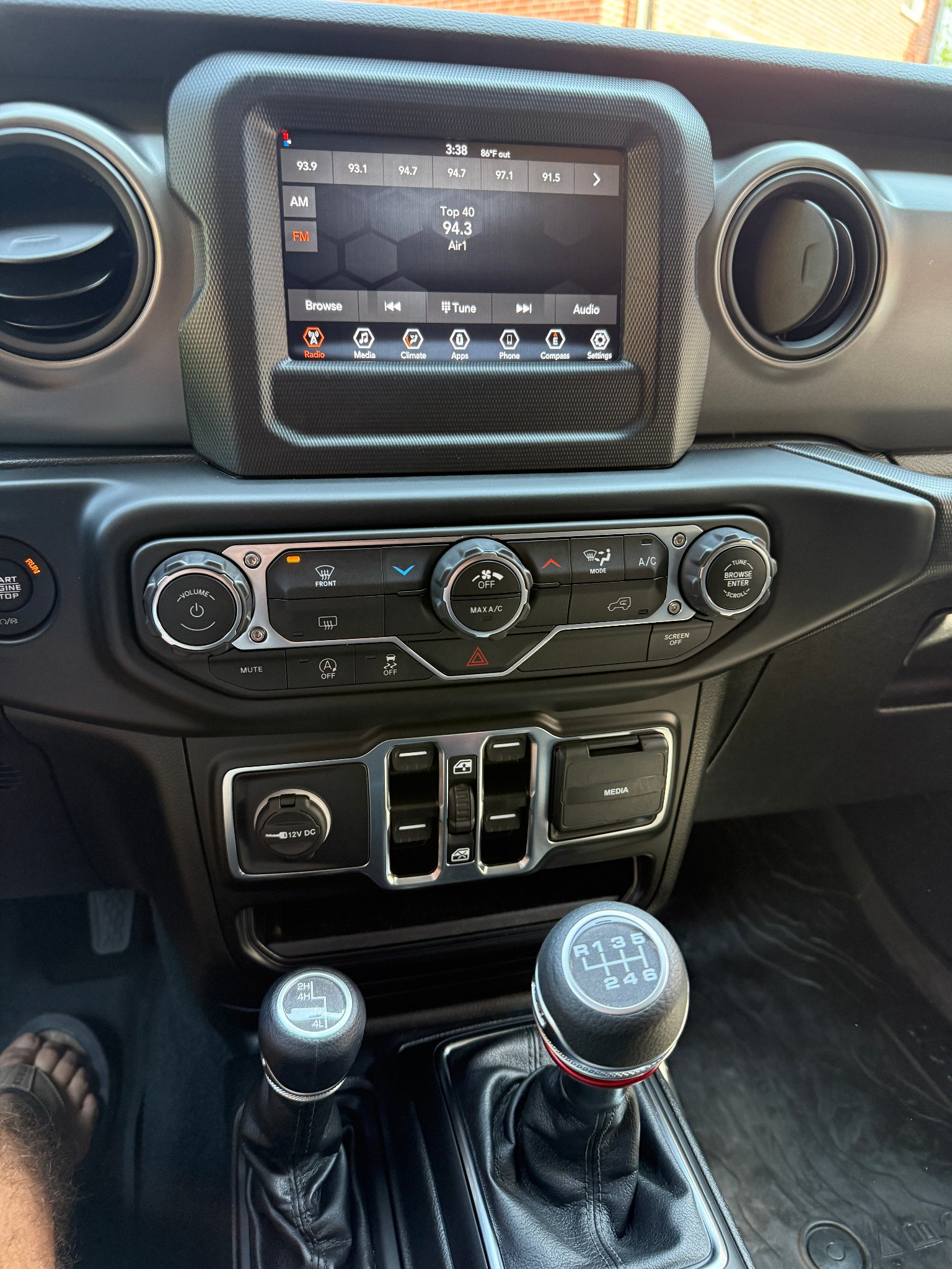 Used 2022 Jeep Wrangler Unlimited Sport AWD/4WD image 10