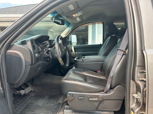 Used 2013 Chevrolet Silverado 2500 LT AWD/4WD image 12
