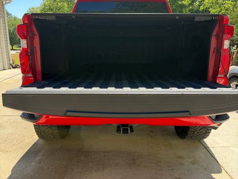 Used 2019 Chevrolet Silverado 1500 Custom w/ Custom Value Package image 15