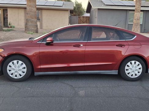 Used 2014 Ford Fusion S FWD image 2