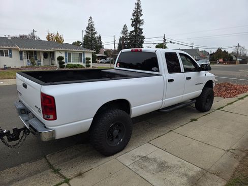 Used 2003 Dodge Ram 2500 Truck SLT image 10