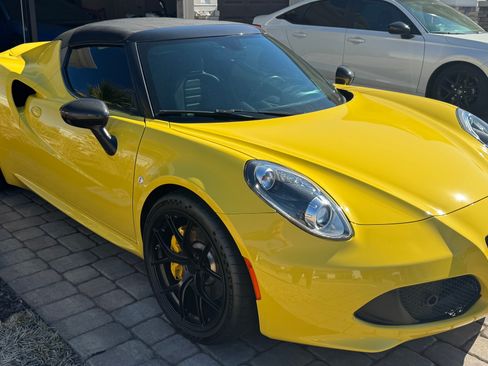 Used 2016 Alfa Romeo 4C Spider image 6
