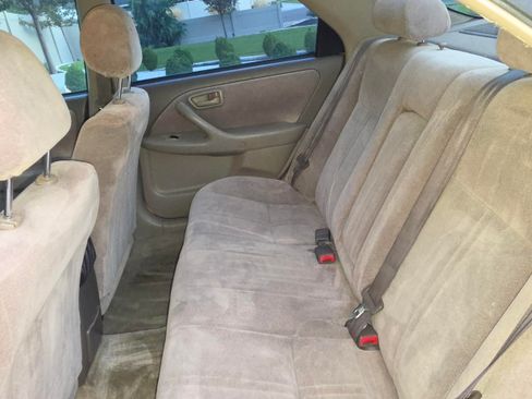 Used 1999 Toyota Camry LE FWD image 5