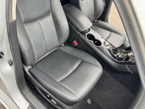 Used 2018 INFINITI Q50 Luxe AWD/4WD image 12