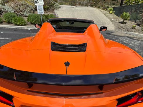 Used 2022 Chevrolet Corvette Stingray Premium Conv w/ Z51 Performance Package image 23