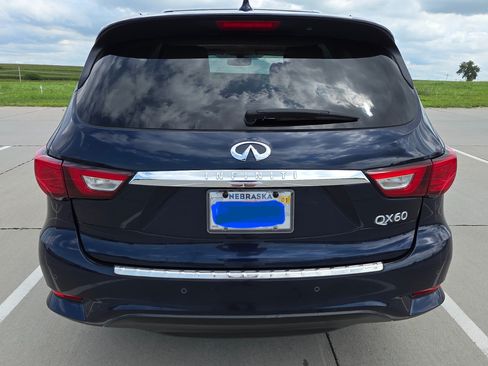 Used 2017 INFINITI QX60 Luxe w/ Deluxe Technology Package AWD/4WD image 12