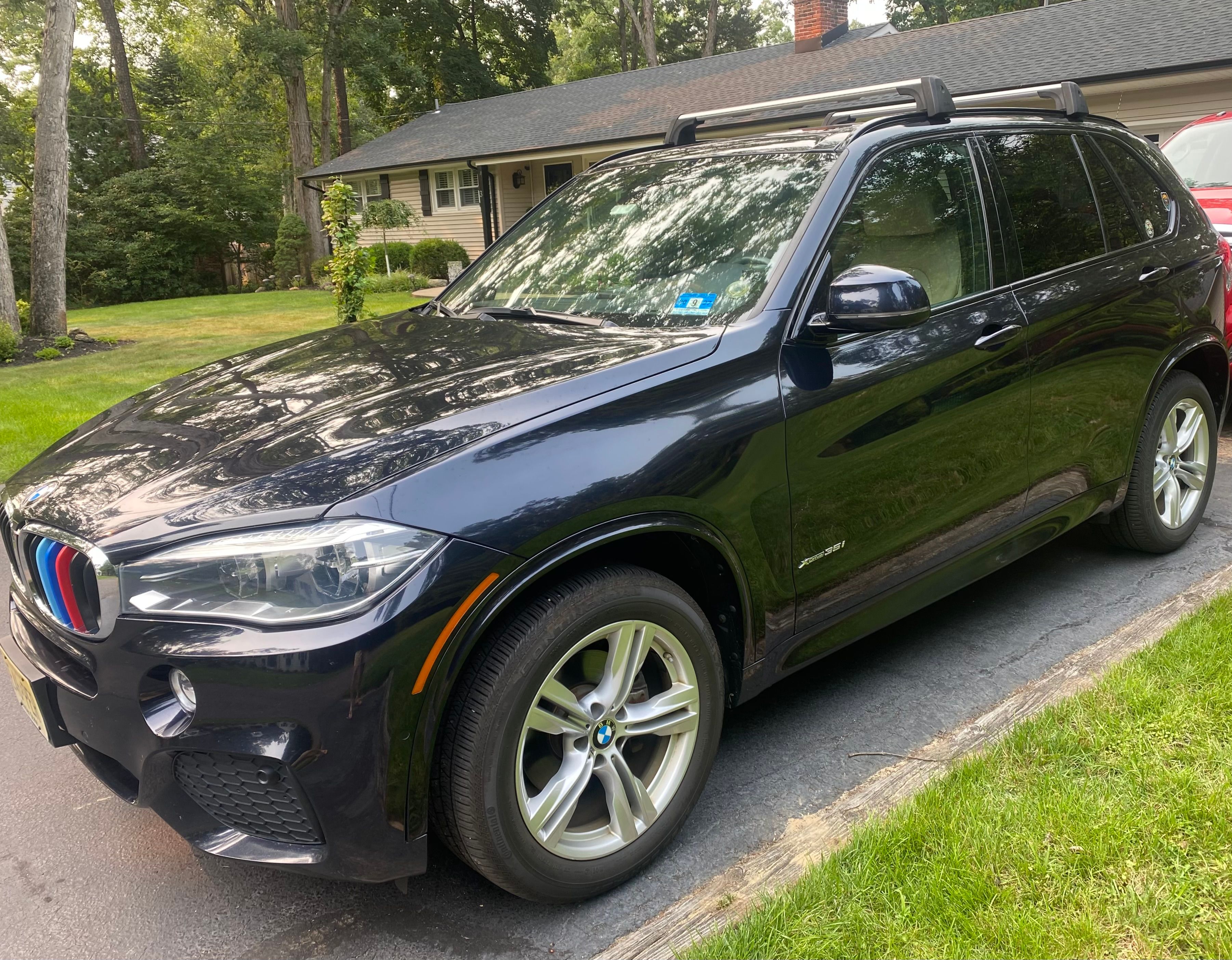 Used 2018 BMW X5 xDrive35i w/ M Sport Package AWD/4WD image 2