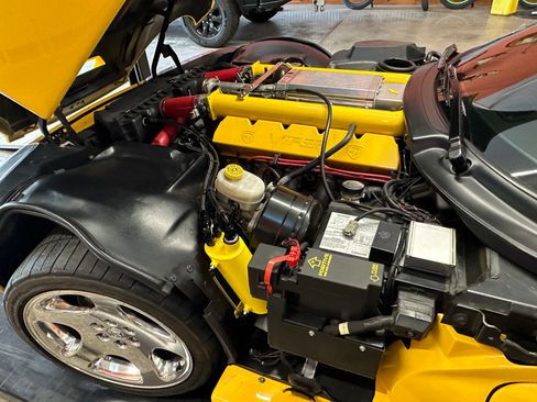 Used 2001 Dodge Viper GTS image 4