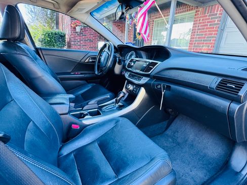 Used 2015 Honda Accord EX-L image 12