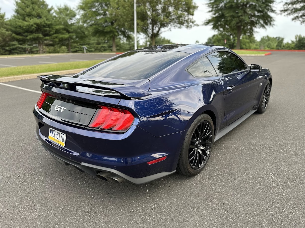 Used 2019 Ford Mustang GT Premium w/ GT Performance Package RWD image 8