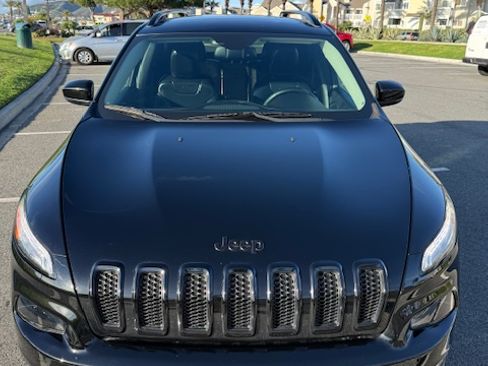 Used 2017 Jeep Cherokee High Altitude image 4