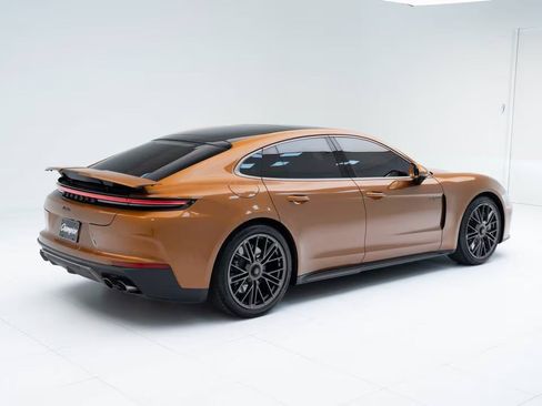 Used 2025 Porsche Panamera Turbo image 4