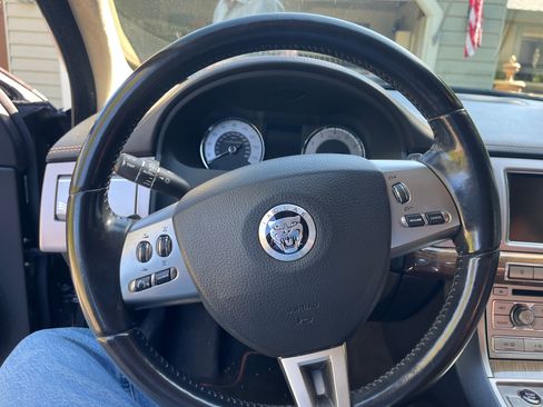 Used 2011 Jaguar XF Supercharged RWD image 19