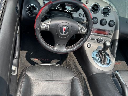 Used 2007 Pontiac Solstice GXP w/ Premium Package image 5