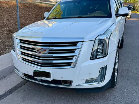 Used 2016 Cadillac Escalade Platinum AWD/4WD image 1