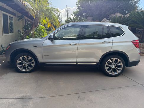 Used 2016 BMW X3 xDrive28i AWD/4WD image 4