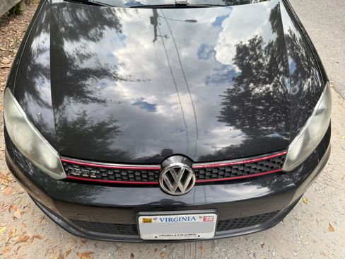 Used 2010 Volkswagen GTI 2.0T 2-Door image 9