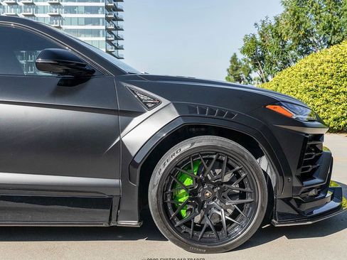 Used 2021 Lamborghini Urus image 29