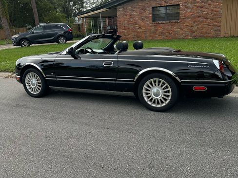 Used 2004 Ford Thunderbird image 4