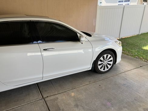 Used 2015 Honda Accord EX-L image 5