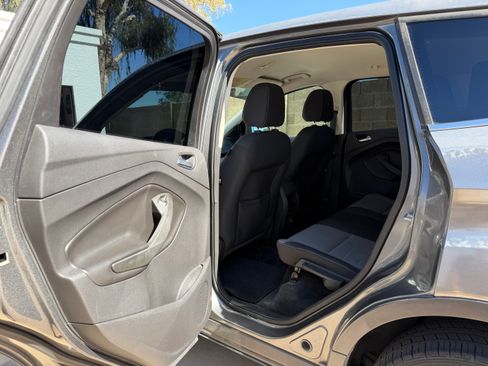 Used 2014 Ford Escape SE image 10