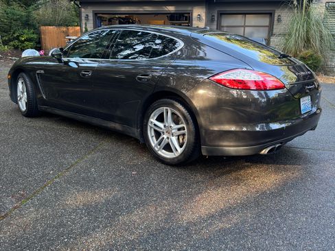 Used 2010 Porsche Panamera 4S image 6