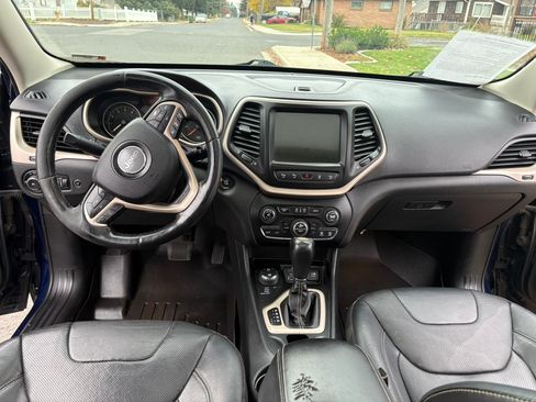 Used 2015 Jeep Cherokee Limited w/ Luxury Group image 14