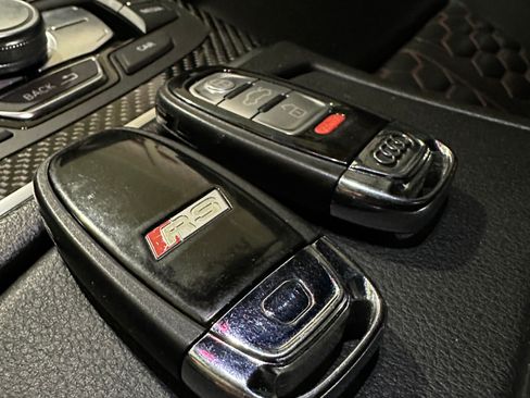 Used 2015 Audi RS 7 Prestige w/ Dynamic Package image 16