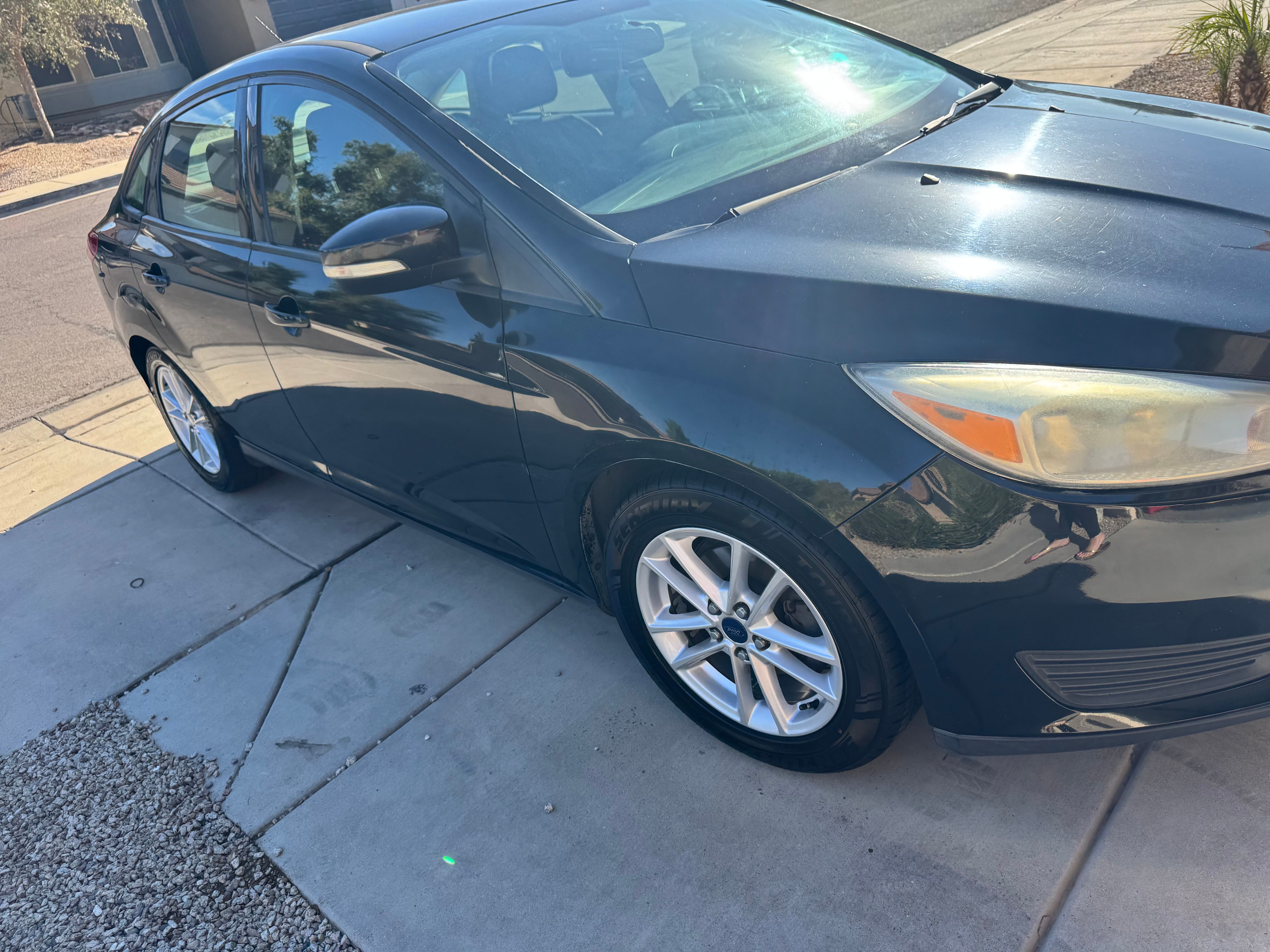 Used 2015 Ford Focus SE FWD image 4