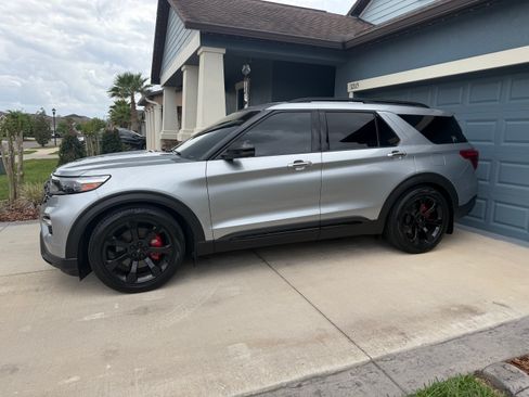 Used 2022 Ford Explorer ST w/ Equipment Group 401A AWD/4WD image 4