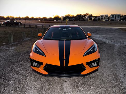 Used 2023 Chevrolet Corvette Stingray Premium Conv w/ Z51 Performance Package image 2