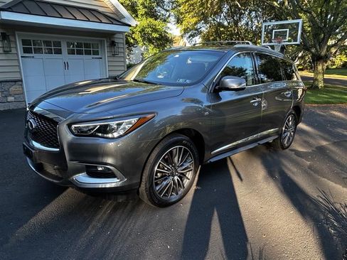 Used 2016 INFINITI QX60 Luxe w/ Deluxe Technology Package AWD/4WD image 1