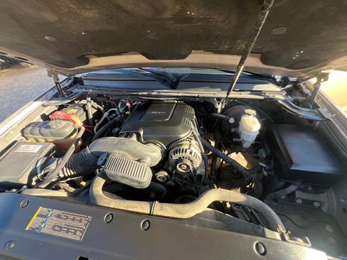 Used 2007 Chevrolet Suburban LT w/ LT Preferred Equipment Group image 29