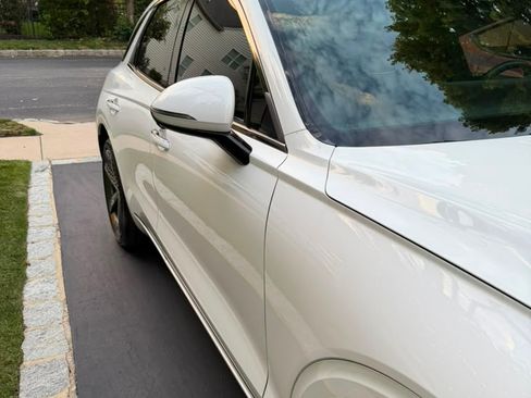 Used 2023 Genesis GV70 2.5T w/ Sport Prestige Package AWD/4WD image 5